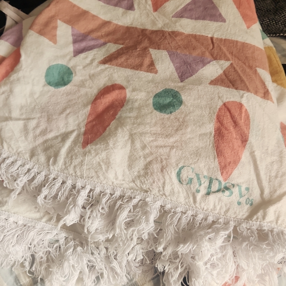Gypsy 05 Roundie | Lightweight Blanket